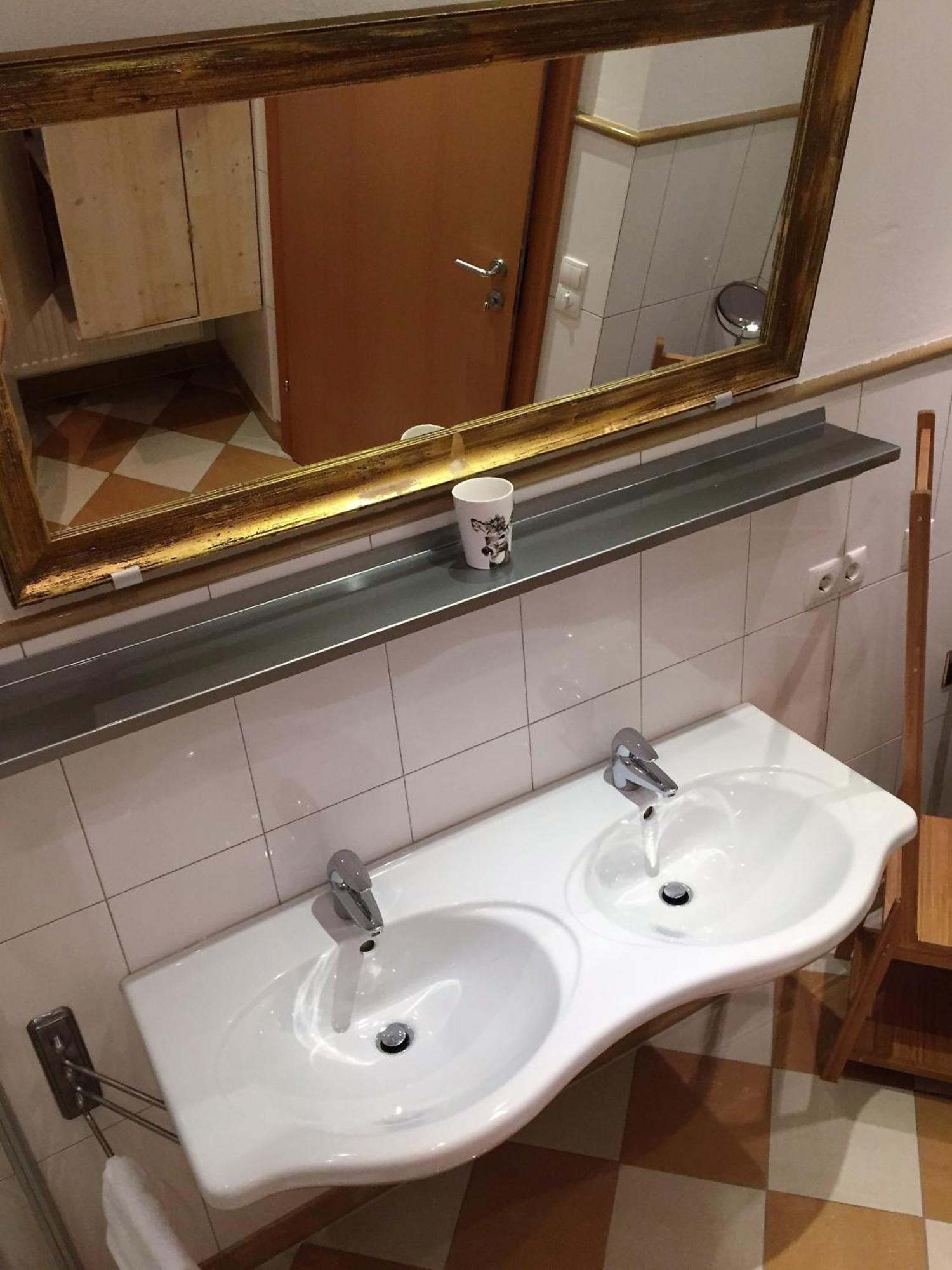 Ferienwohnungen Ellmer Flachau Ruang foto